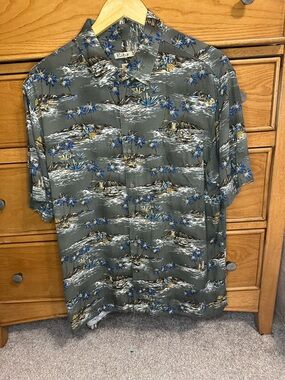 Batik Bay Short Sleeve Rayon Button Down Mens Size XL Hawaiian Shirt Vacation